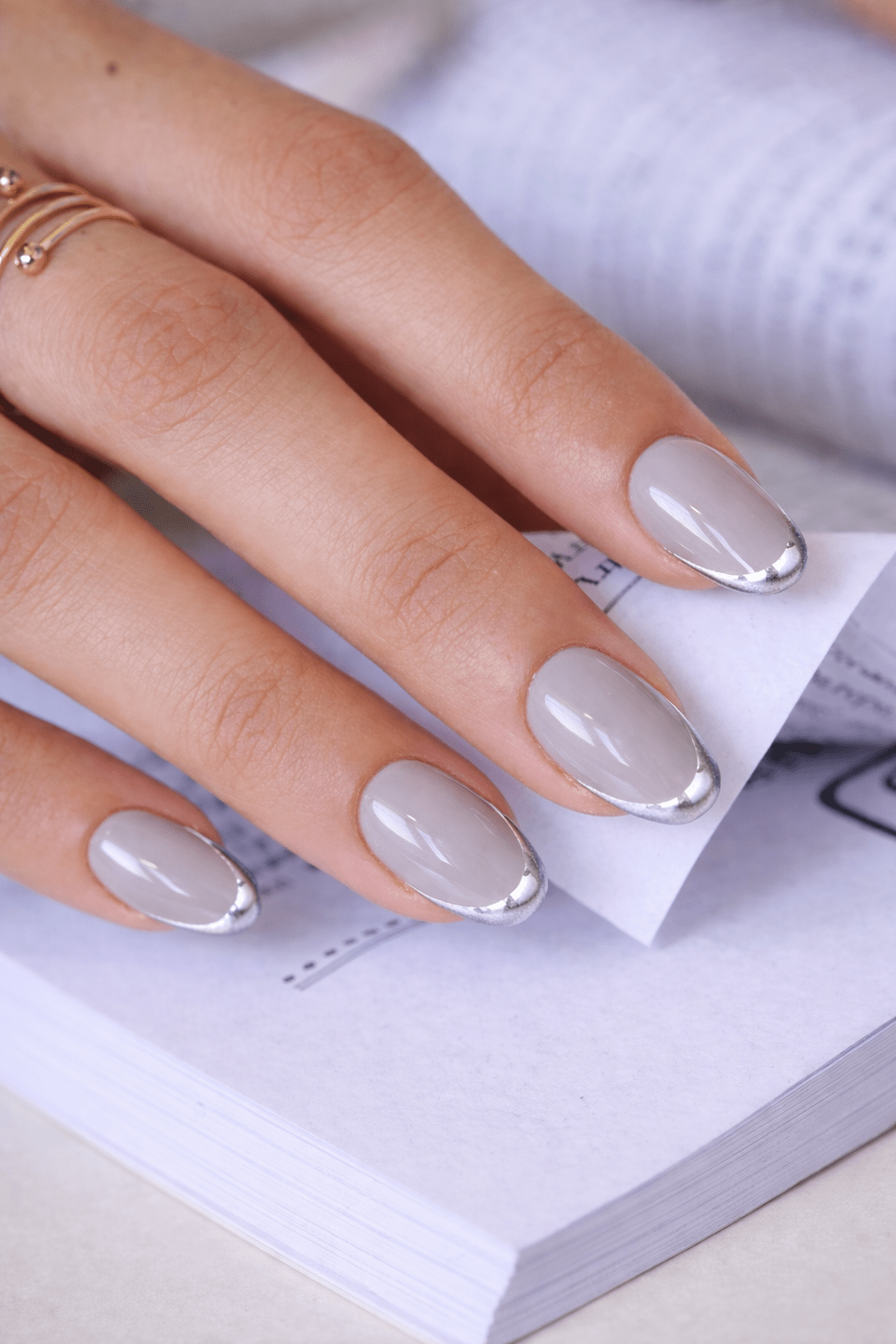 SMOKY ELEGANCE