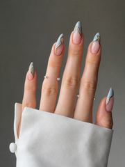 LUXE AURA