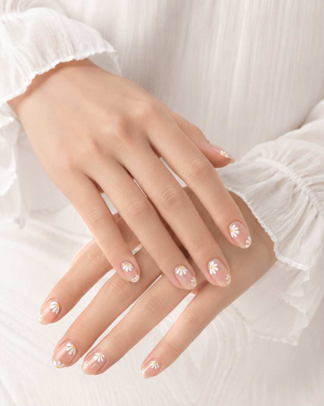 Floral press-on nails with an elegant salon-quality finish