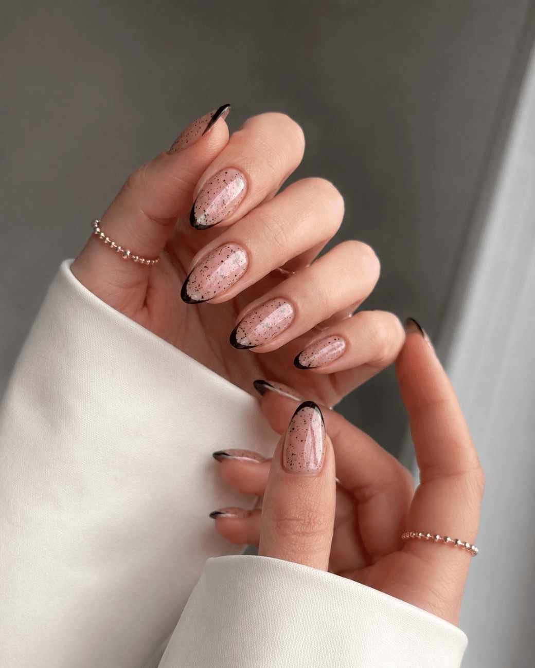 Soft pearl-inspired press-on nails for weddings and special occasions