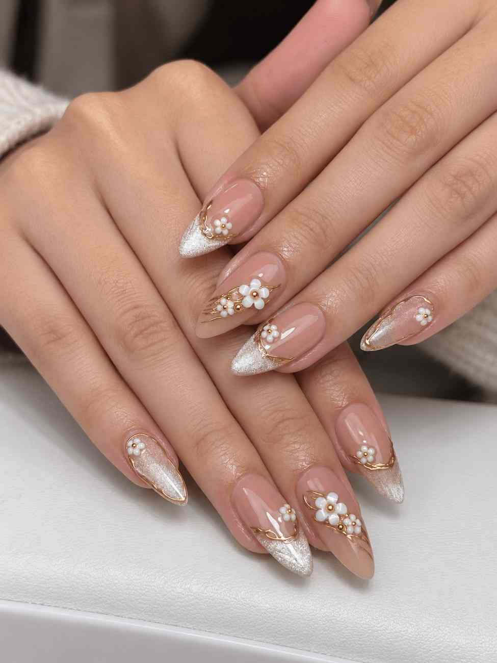 Gilded Petals press-on nails by Naakhun.com