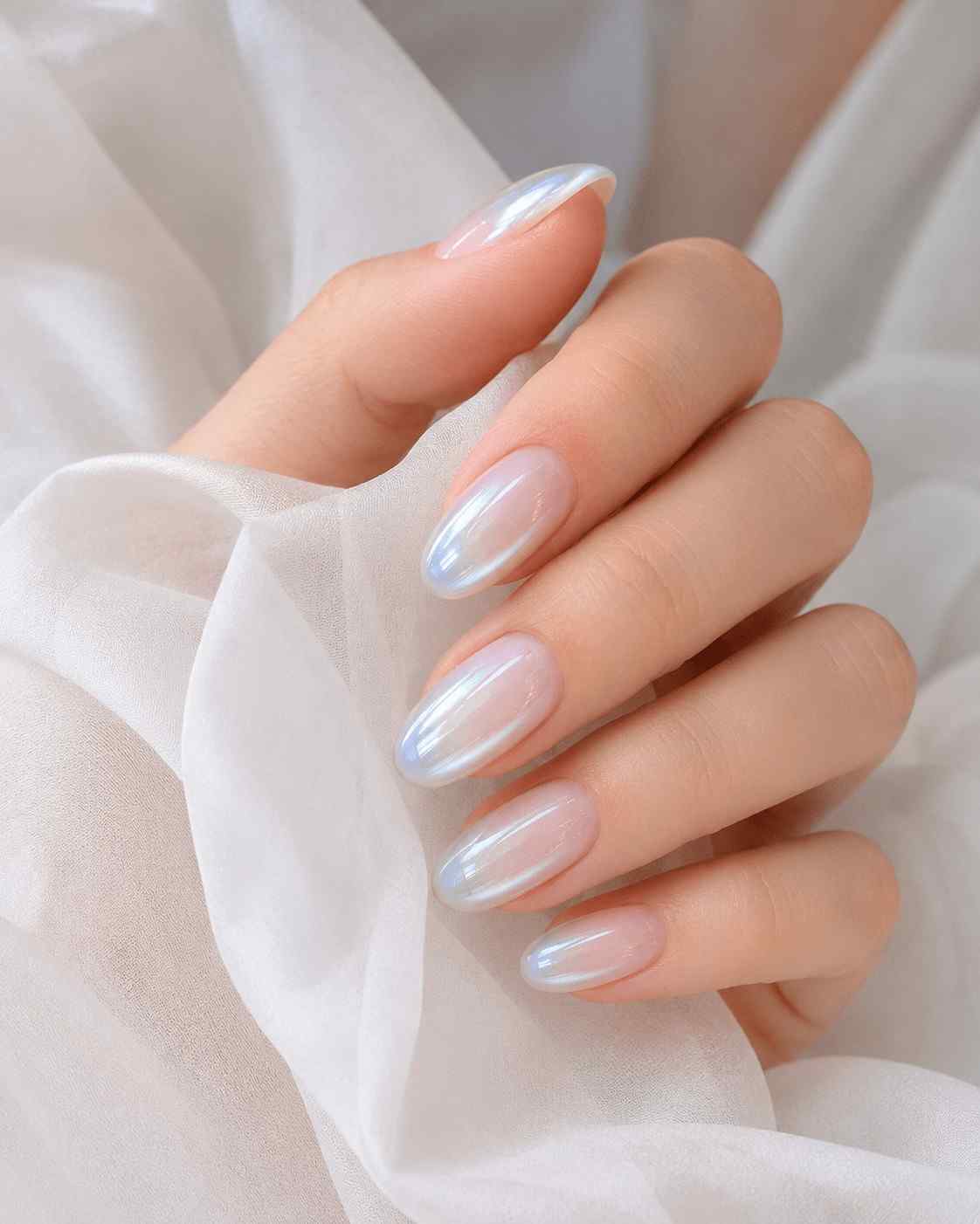 Front view of Glazed Cat Eye press-on nails featuring a glossy glazed cat-eye effect.