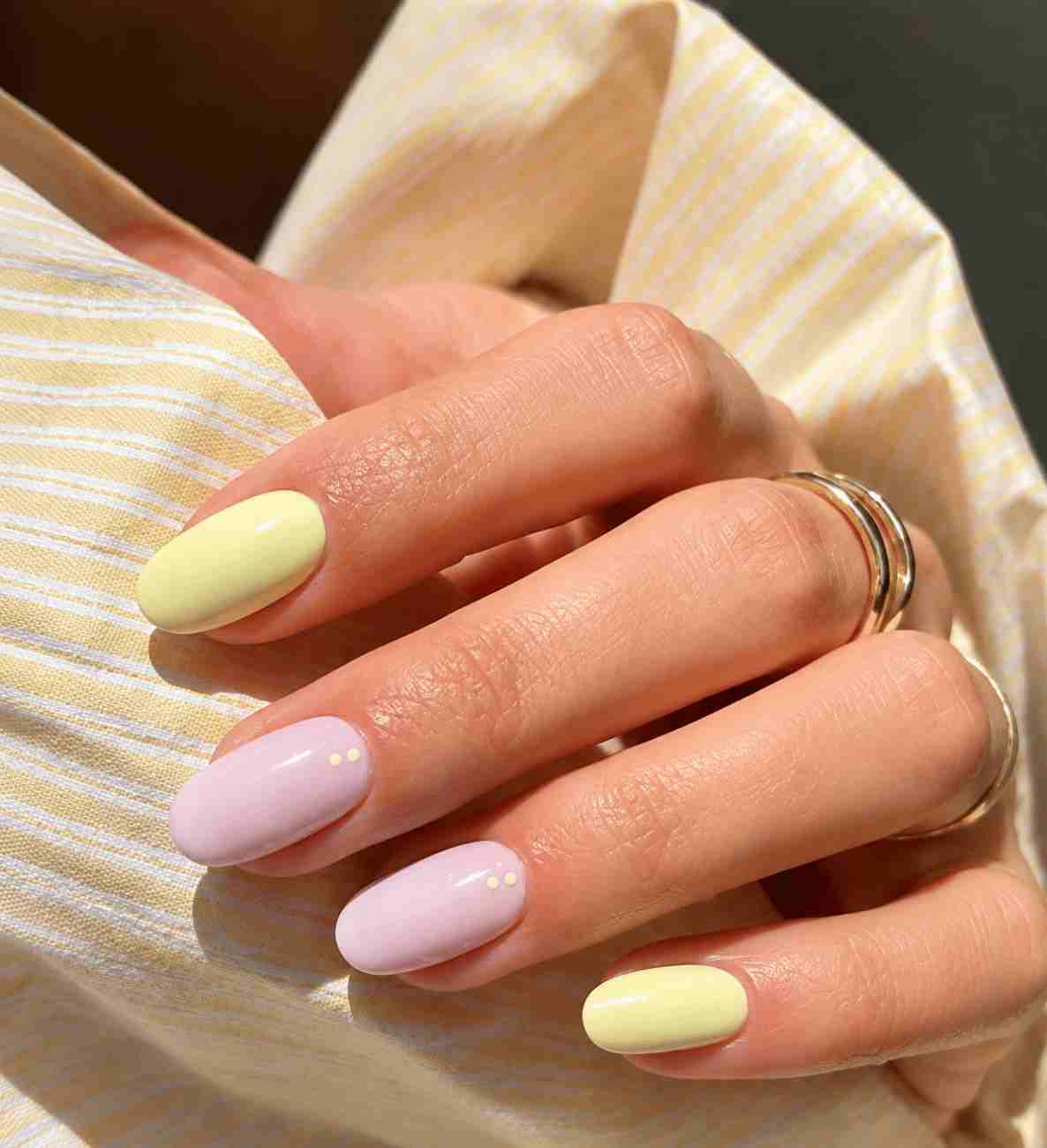 Honey Petal lemon yellow, pastel lavender and pink press-on nails by Naakhun.com