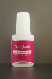 Long Wear Brush-On Nail Glue for secure and long-lasting press-on nail application by Naakhun