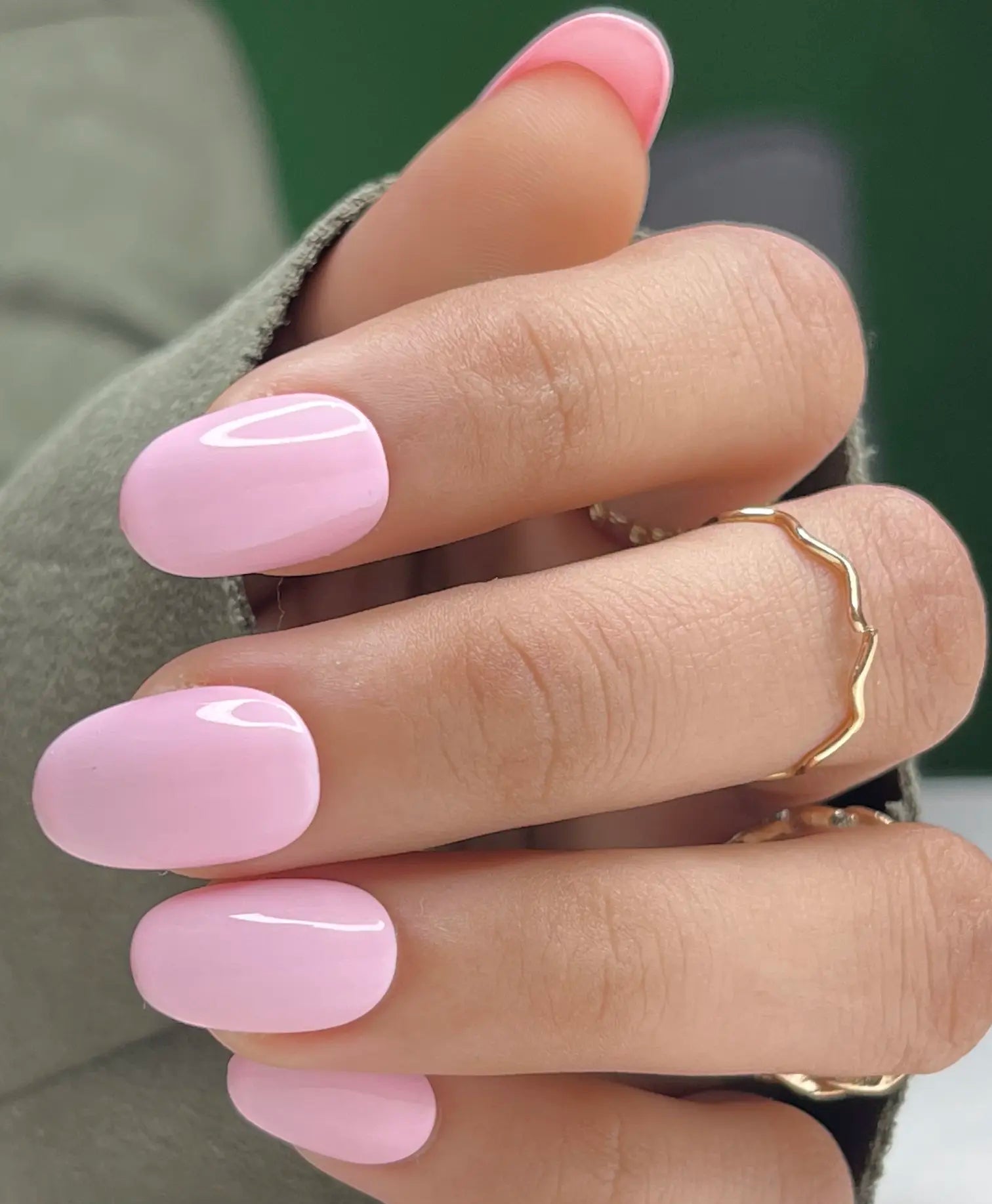 Romantic rose-inspired press-on nails for elegant looks