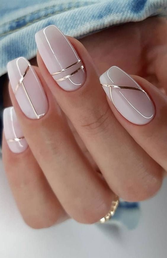 Trendy Diva Trio with three fashionable press-on nail designs